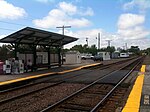 Platforms at Ayer, looking westward, in August 2011