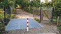 イノシシ除けの柵と入口（ドイツ）