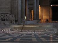 Foucault's Pendulum, Paris (in Commons, originally uploaded as Foucaultspendulum.250px.jpg