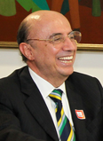 Henrique de Campos Meirelles é considerado uma das figuras mais respeitadas na área financeira internacional, Meirelles foi presidente internacional do BankBoston; presidente do Banco Central do Brasil (BCB), cargo que ocupou de 2003 a 2011 durante o Governo Lula; e Ministro da Fazenda no Governo Michel Temer entre 2016 e 2018.