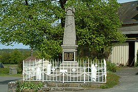 Le monument aux morts en 2008.