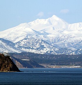 古釜布から見た岩山