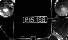 Placa de carro particular (P) no modelo usado entre 1915 e 1941