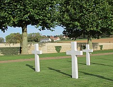 Vue du village depuis le cimetière américain.