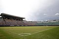 Estádio logo após a recomposição do gramado feita no final de março de 2010.