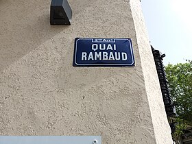 Voir la plaque.