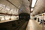 A portion of the tracks and platforms at Roosevelt Island station in 2008