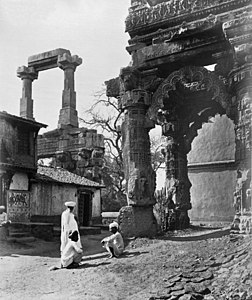 Ruins of Rudra Mahalaya Temple, Bourne & Shepherd by (restored by Yann)