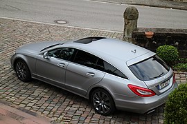 Une Mercedes Benz CLS shooting-brake de 2013.