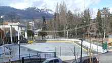 Piste ludique extérieure d'une dimension de 20 sur 40 m.