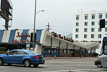 Southeastern corner of Johnie's Coffee Shop from Wilshire Boulevard, 2009