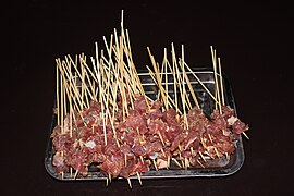 Raw sate kambing (lamb satay)