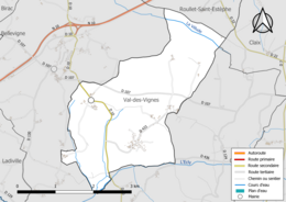 Carte en couleur présentant le réseau hydrographique de la commune