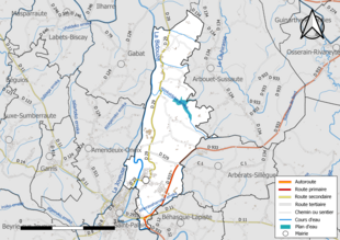 Carte en couleur présentant le réseau hydrographique de la commune