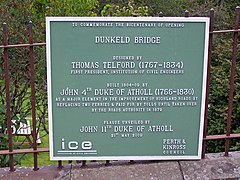 A commemorative plaque on the bridge marking the structure's bicentenary in 2009