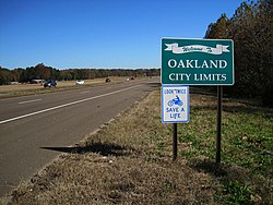 Oakland welcome sign