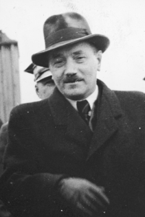 Prezydent Bierut 1947 (cropped).png