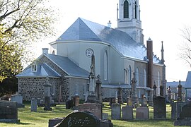 Paroisse Saint-François-Xavier-de-Batiscan, cimetière, église
