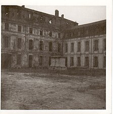 Ruines, en 1961, cour Napoléon.