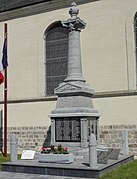 Le monument aux morts.