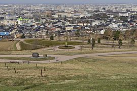 大乗寺丘陵公園からみた長坂台付近