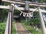 釣鐘堂を併設する駒形根神社