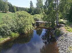 Makkarajoki nähtynä seututieltä 624.