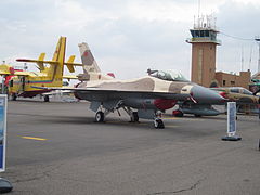 Un F-16C à l'AeroExpo Marrakech 2012.