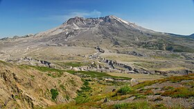 Le mont Saint Helens depuis Johnston Ridge en 2007.