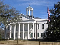 Hinds County courthouse i Raymond.