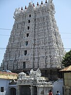 Le gopuram du temple de Thanumalayan à Suchindram.