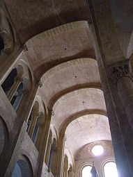 A boltozat a Saint Foy-i apátsági templomban, Conques, Franciaország