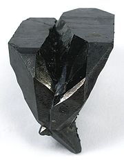 Twinned Ferberite, Tazna Mine, Atocha-Quechisla District, Nor Chichas Province, Potosí Department, Bolivia. 4.8 × 4.0 × 3.6 cm.