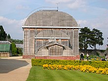 Photo of an old greenhouse in Nantes