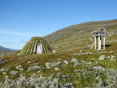 Habitação tradicional dos lapões na montanha de Sylarna