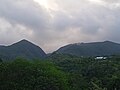 Piton Baille-Argent et Belle-Hôtesse par le hameau de Baille-Argent.