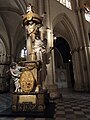 El escultural Porta Cirio Pascual de la Catedral de Toledo.