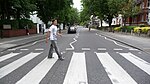 Övergångsställe som korsar Abbey Road i London. Det syns på omslaget på Beatlesalbumet Abbey Road 1969.