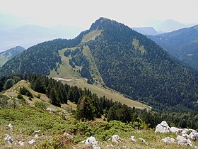 Vue du Bec Charvet et du col du Coq depuis le Pravouta.