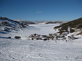 Vue aérienne de la station.