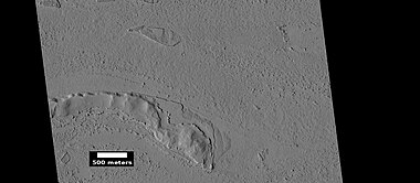 Streamlined shapes and layers, as seen by HiRISE under HiWish program