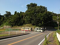 松74は神奈川中央交通の路線と接続（大井町高尾にて）M5965