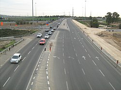 מחלף נשרים: מבט דרומה מכביש 431 לעבר כביש 44