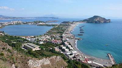 Cap et lac Misène.