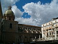 La piazza verso via Maqueda.