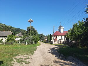 В центрі села Завалля