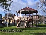 Band rotunda