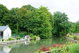 Barrage et usine à Bazancourt,