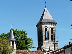 Les deux clochers de l'église.