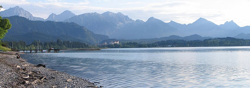 Südende des Forggensees mit Blick auf Füssen